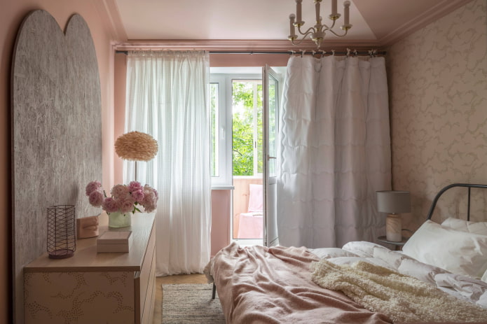 Schlafzimmer in Rosatönen