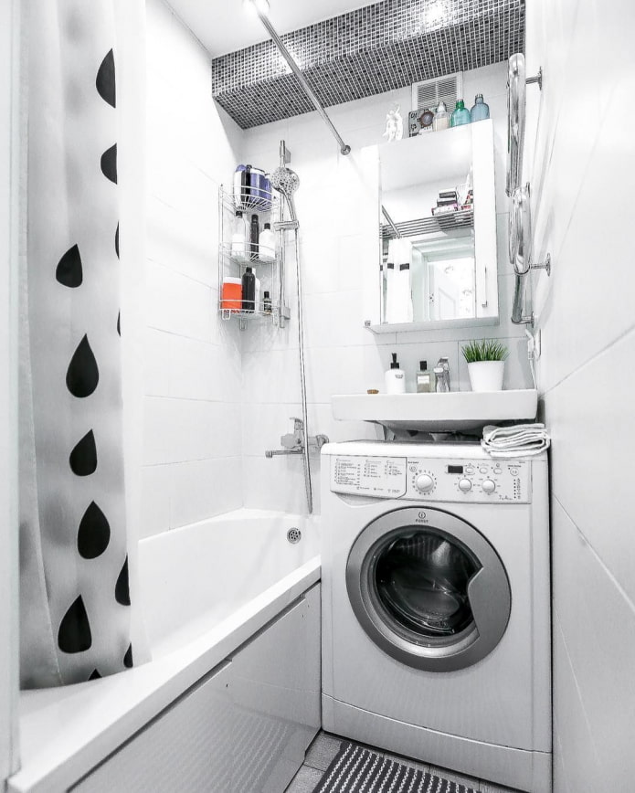 weißes Badezimmer