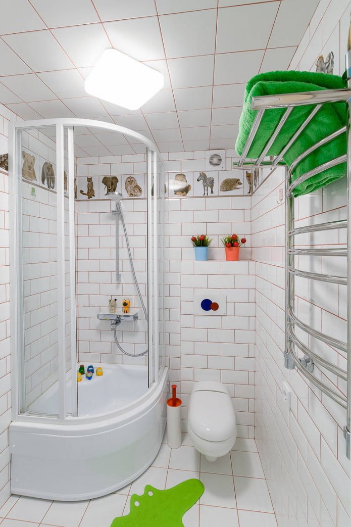 weißes Badezimmer