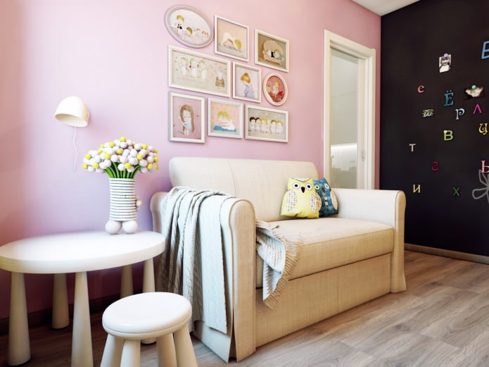 Entwurf eines Kinderzimmers für ein Neugeborenes von 8,4 m².