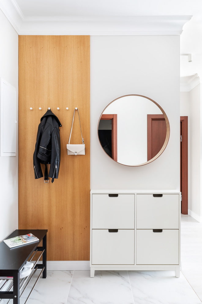 Eingangsbereich im minimalistischen Stil