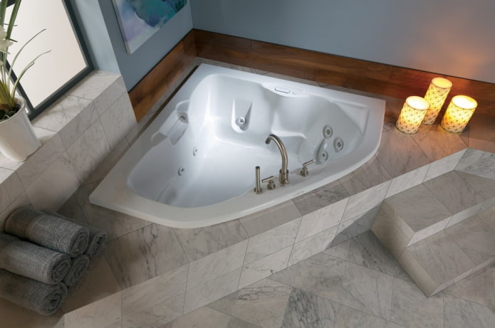 Hydromassagebadewanne