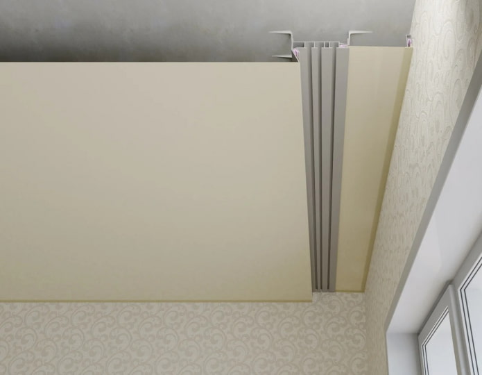 Kombiniertes Gesims in der Decke