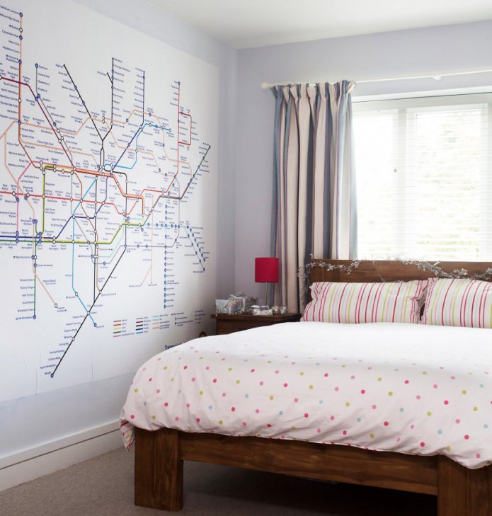 U-Bahn-Plan im Schlafzimmer