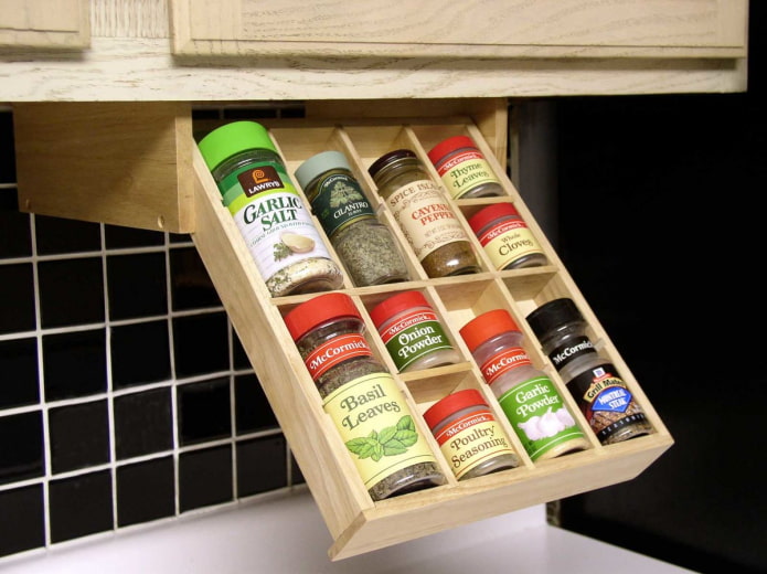Regal unter dem Schrank