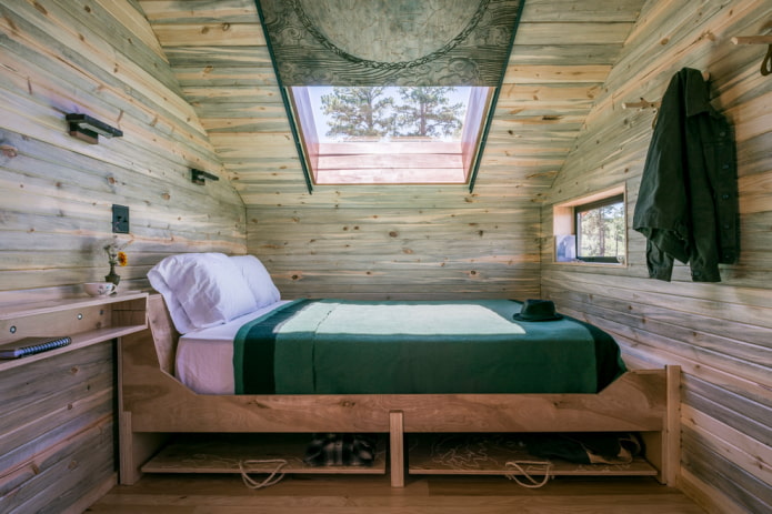 Schubladen unter dem Bett