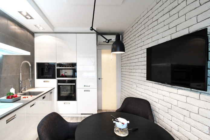 Farbschema von Ziegeln im Kücheninterieur