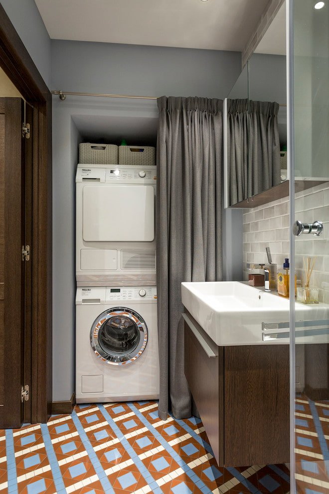Speisekammer im Badezimmer