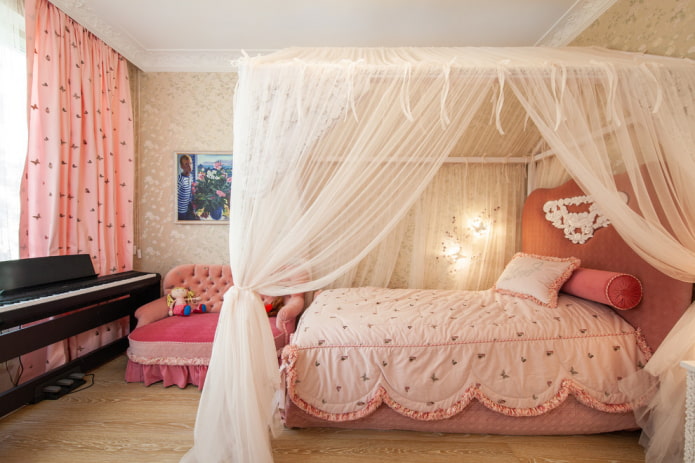 Textilien im Schlafzimmer eines Teenager-Mädchens