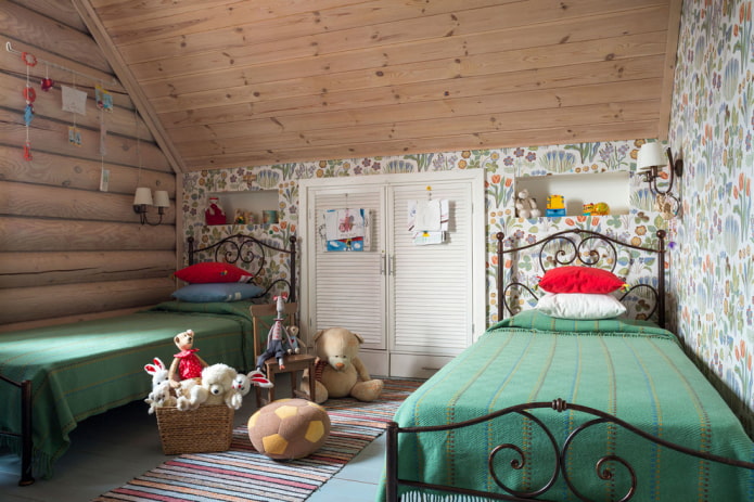 Dachgeschoss-Kinderzimmer für zwei