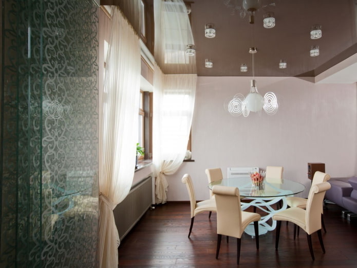 Spanndecke im Esszimmer