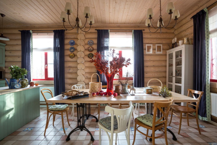 Schmiedekonstruktion im Landhausstil