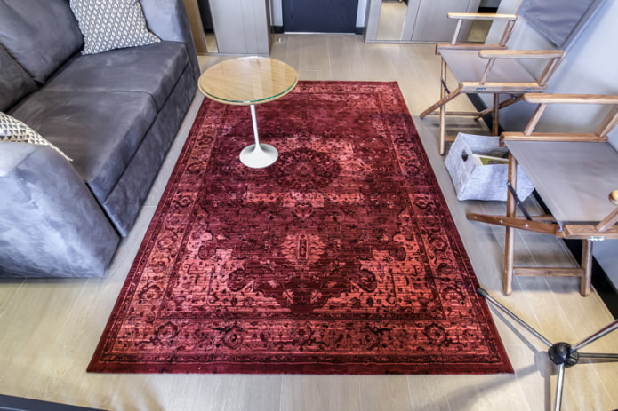 Teppichplatzierung im Wohnzimmer
