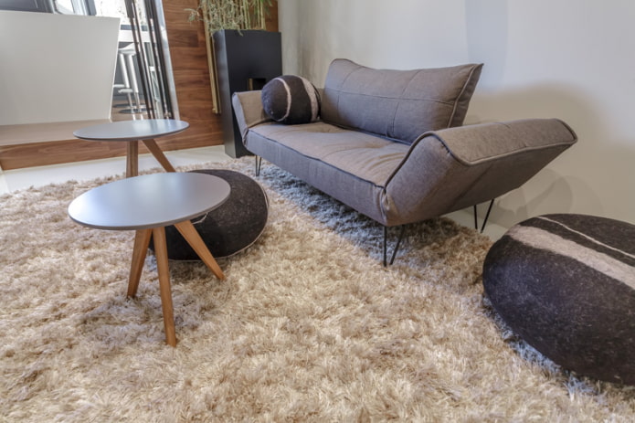 Teppich im modernen Stil