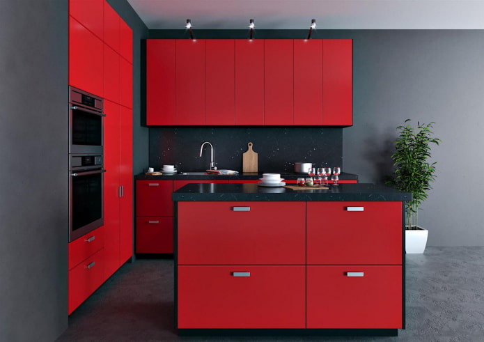 Kücheninterieur in Grau- und Rottönen