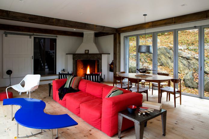 Rotes Stoffsofa