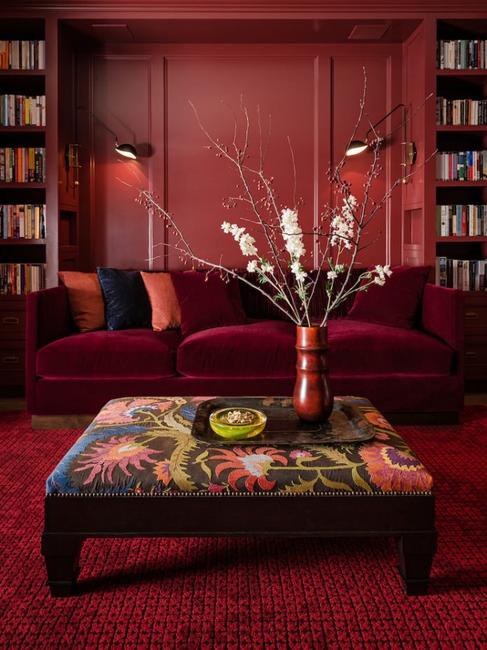 rotes Sofa