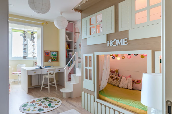 Hausförmiges Bett im Mädchenzimmer