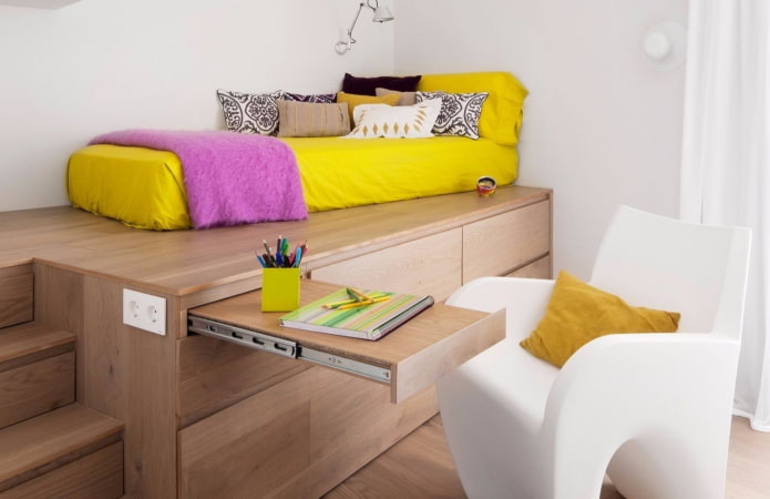 Podiumbett im Kinderzimmer