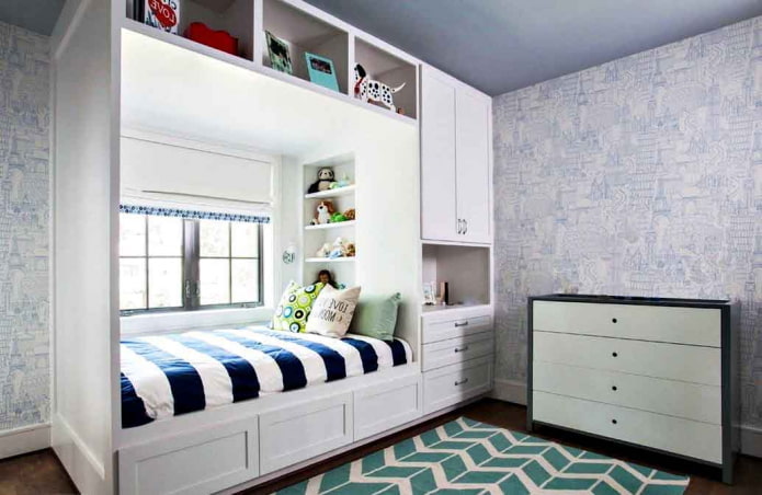 Bett mit Kleiderschrank
