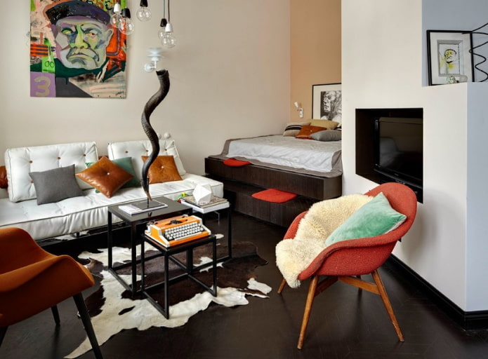 Dunkles Podestbett im Wohnzimmer