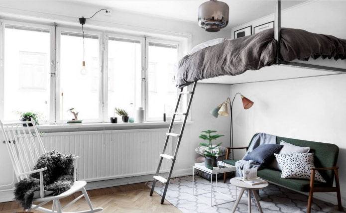 Bett unter der Decke
