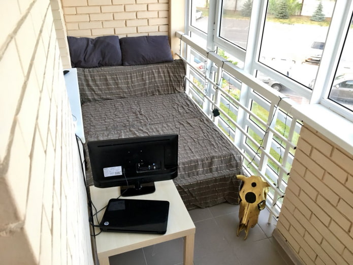 Schlafzimmer auf dem Balkon