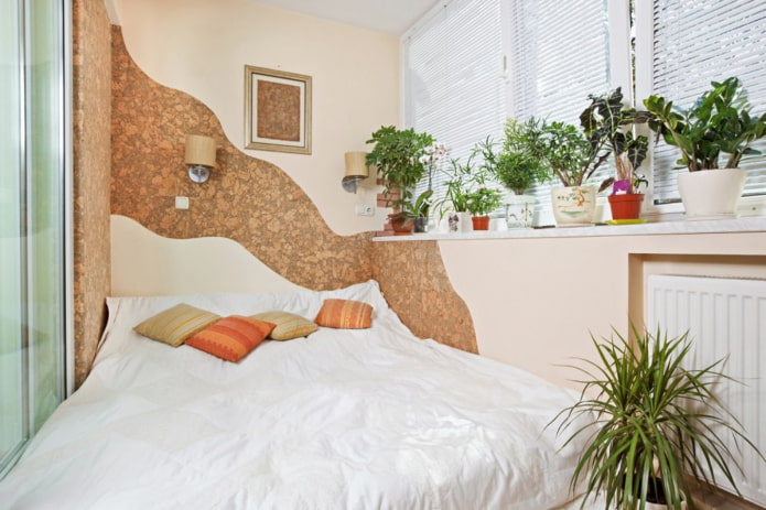 Bett auf dem Balkon