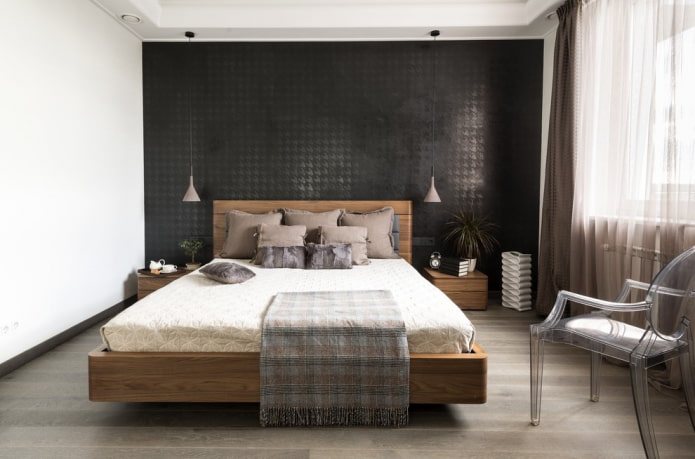 braunes Bett im Schlafzimmer