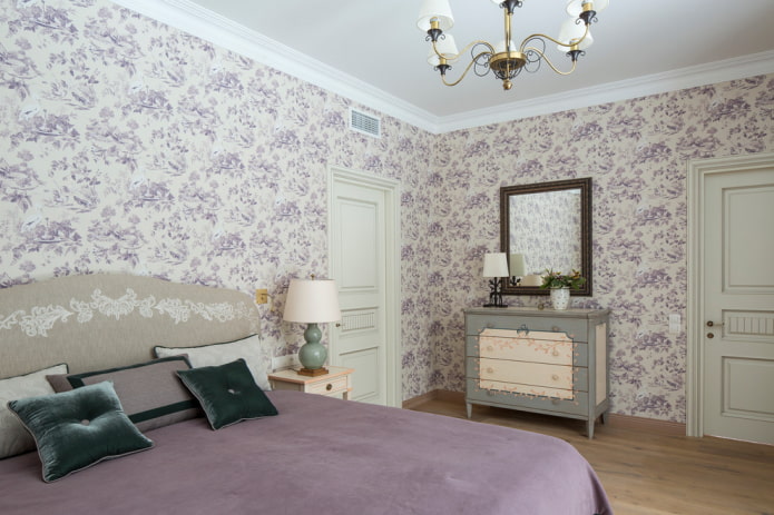 Bett mit weichem Kopfteil im Provence-Stil