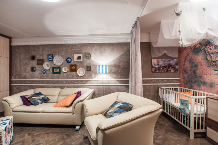 Babybett im Wohnzimmer