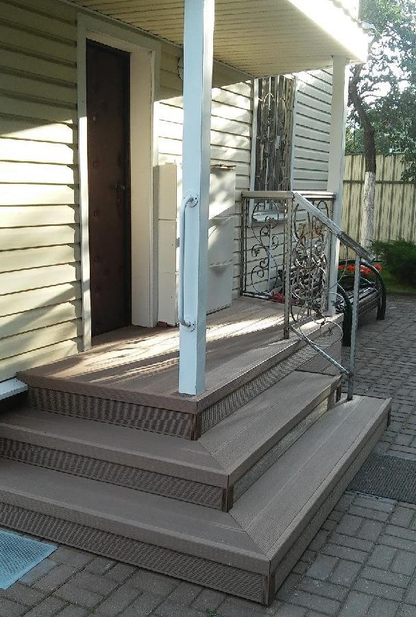 Haus mit einer Eckveranda