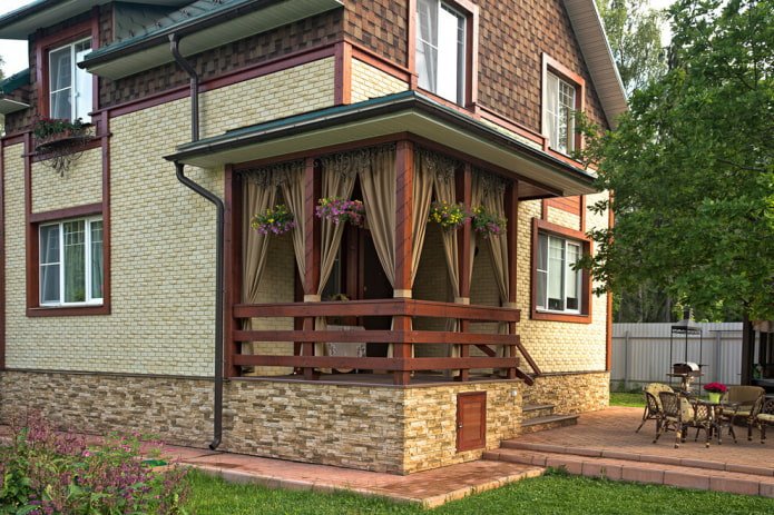 Veranda-Anbau-Design für ein Haus