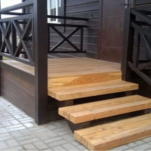 Veranda zu einem Holzhaus-1