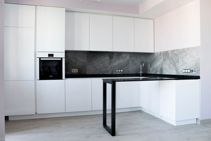 Küche im minimalistischen Stil