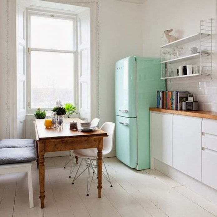 mintfarbener Kühlschrank