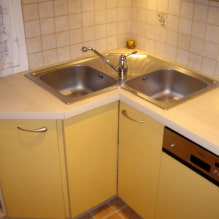 Küchengestaltungsmöglichkeiten mit einer Spüle in der Ecke-4