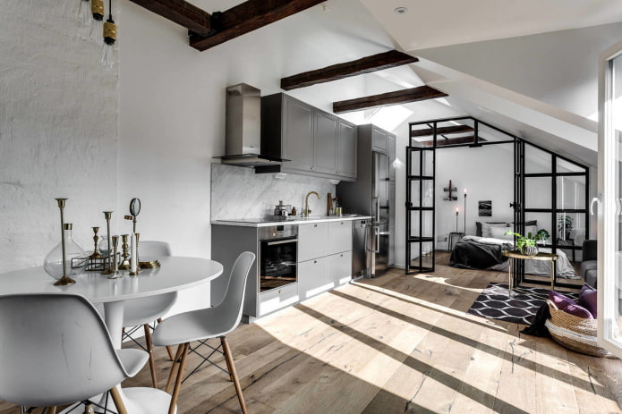 Innenarchitektur eines Küchenstudios im skandinavischen Stil