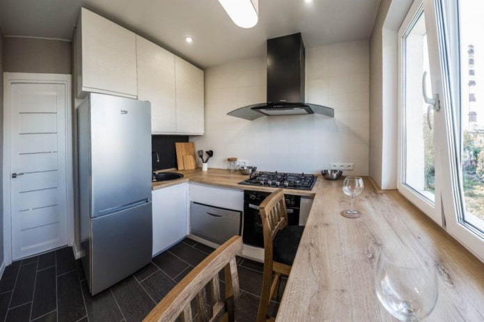 Küchenoption in einer Wohnung aus der Chruschtschow-Ära