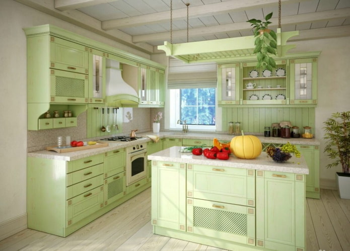 Provence-Stil im Interieur einer grünen Küche