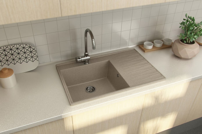 rechteckiges Waschbecken aus Kunststein