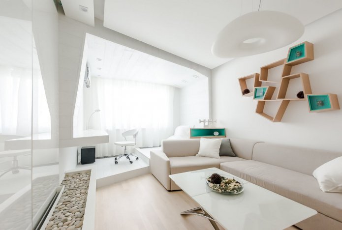 weißes Sofa im Wohnzimmer