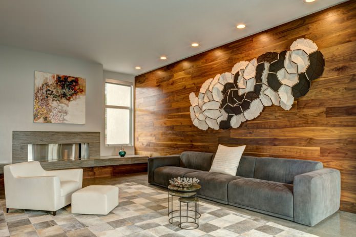 Holzpaneele an der Wand im Wohnzimmer