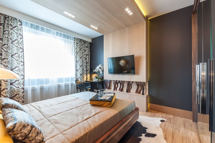 Laminat an der Wand im Schlafzimmer