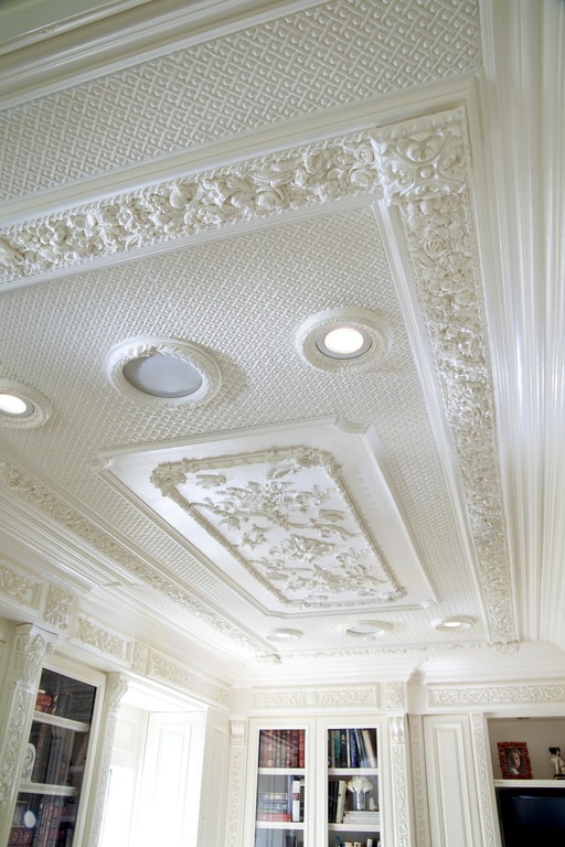 Stuckdekoration an der Decke