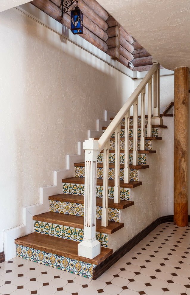 Dekoration der Treppe im Inneren eines Privathauses