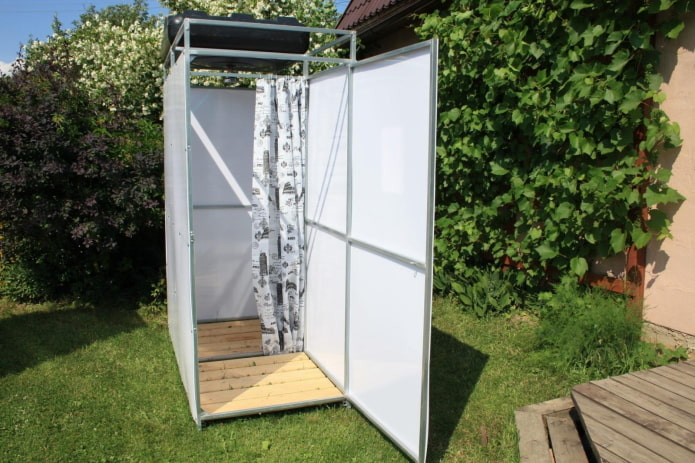 Polycarbonat-Dusche