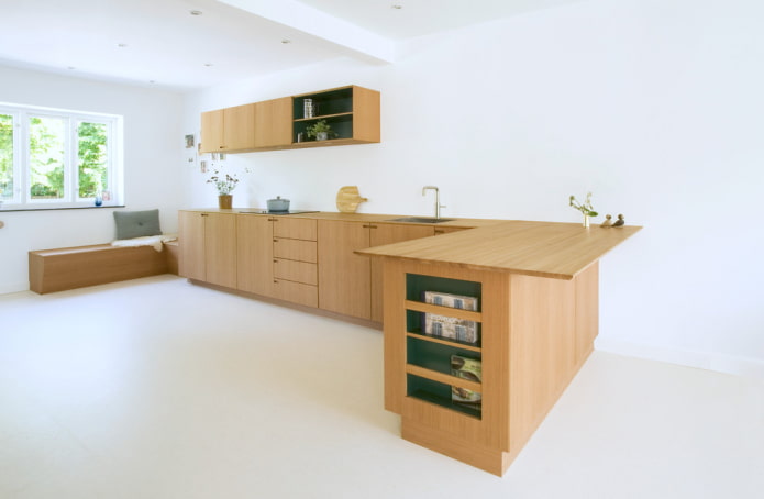 Weißes Linoleum in der Küche