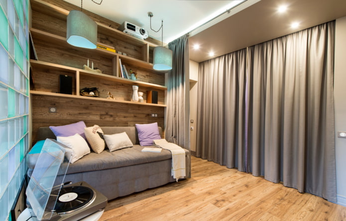 Linoleum mit Laminatimitat im Innenraum