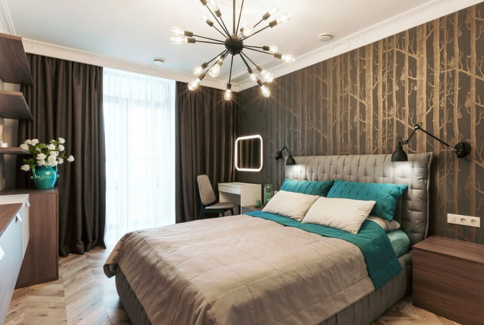 Kronleuchter an der Decke im Schlafzimmer im modernen Stil